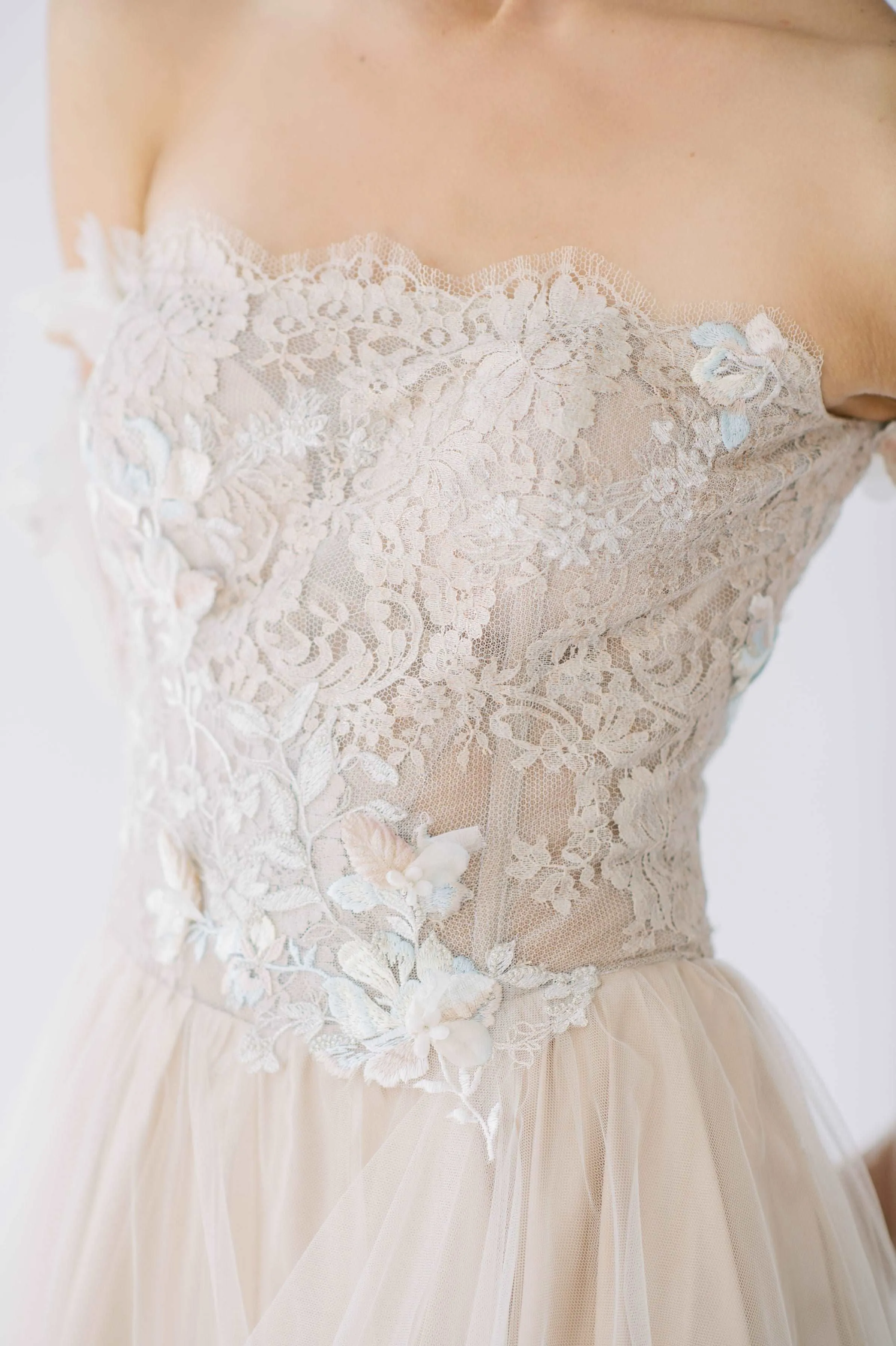 POEME Whimsical Romantic Wedding Dress
